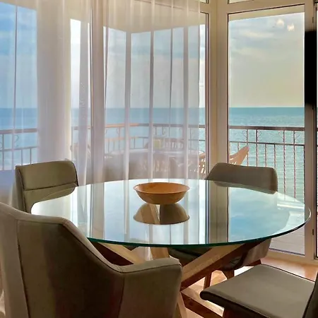 Beachfront Havana سفيتي فلاس