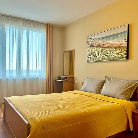 Beachfront Havana *