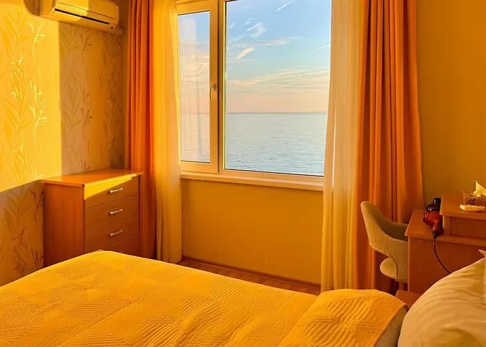 Apartamento Beachfront Havana Sveti Vlas